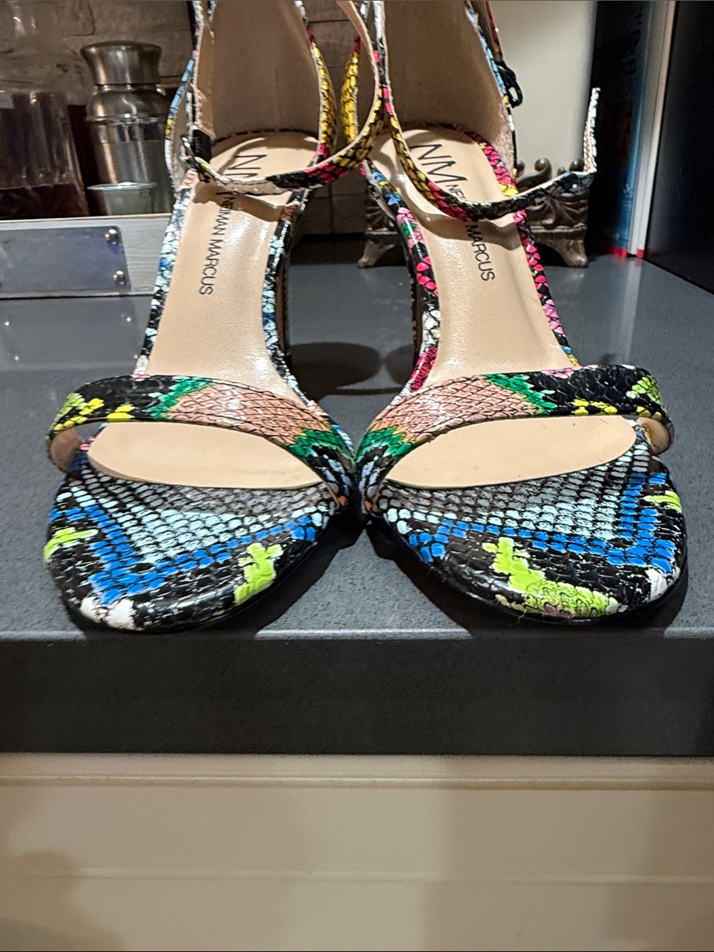 Neiman Marcus snakeskin multi colored heels in a size 61/2M - Picture 5 of 7